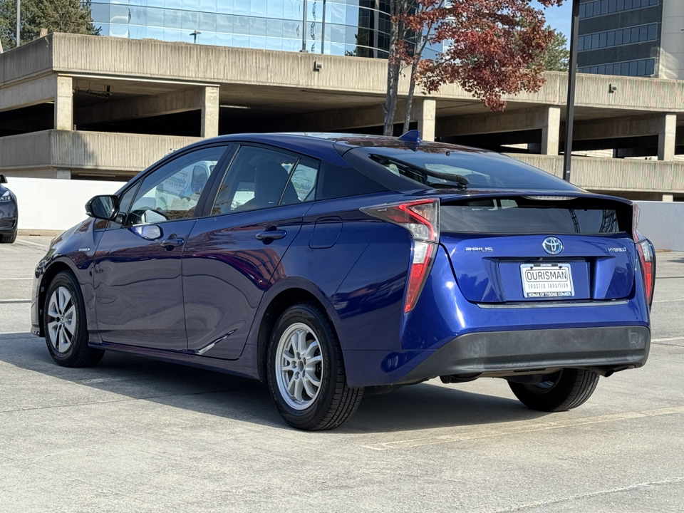 2017 Toyota Prius Four 41