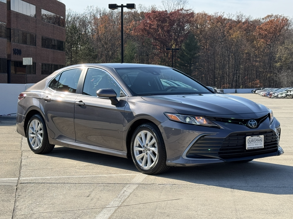 2023 Toyota Camry LE 34