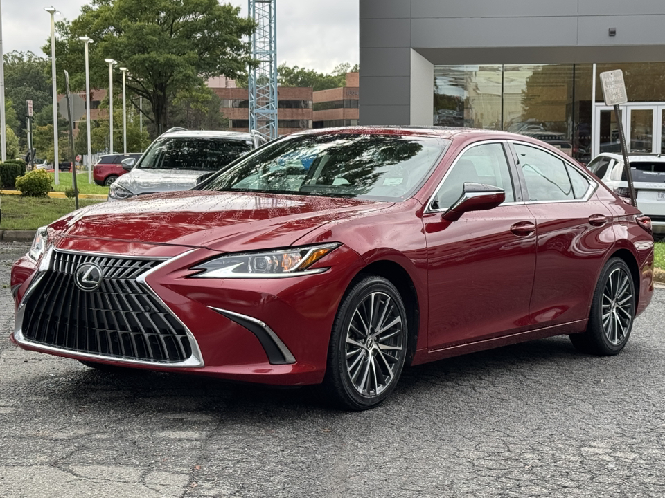 2023 Lexus ES 300h 40