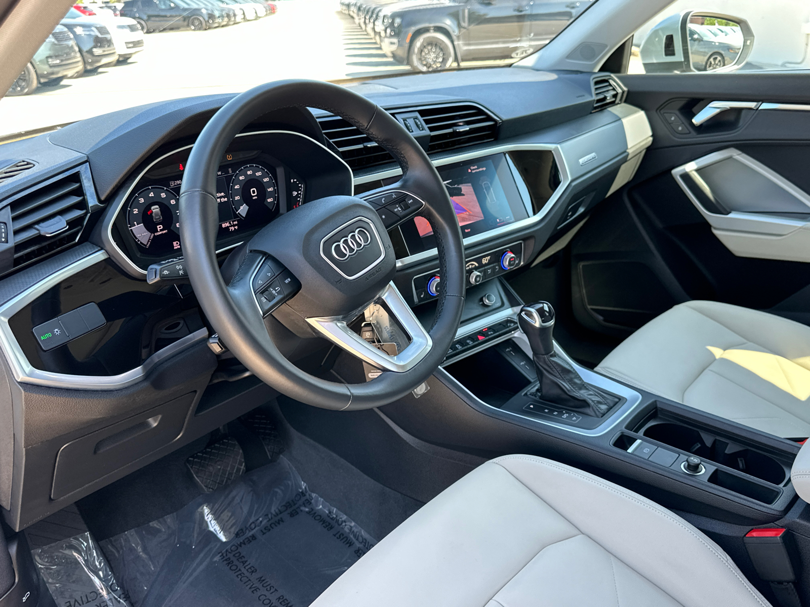 2022 Audi Q3 Premium 24