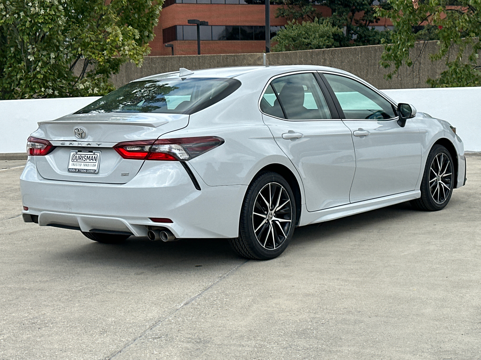 2023 Toyota Camry SE 35