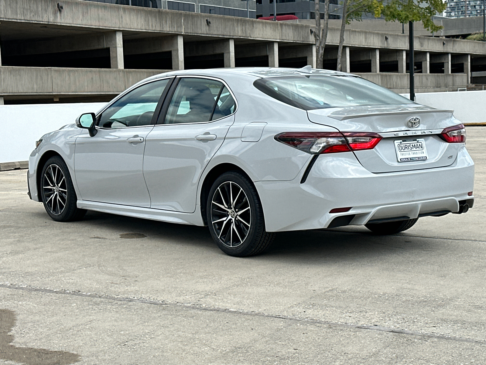 2023 Toyota Camry SE 36