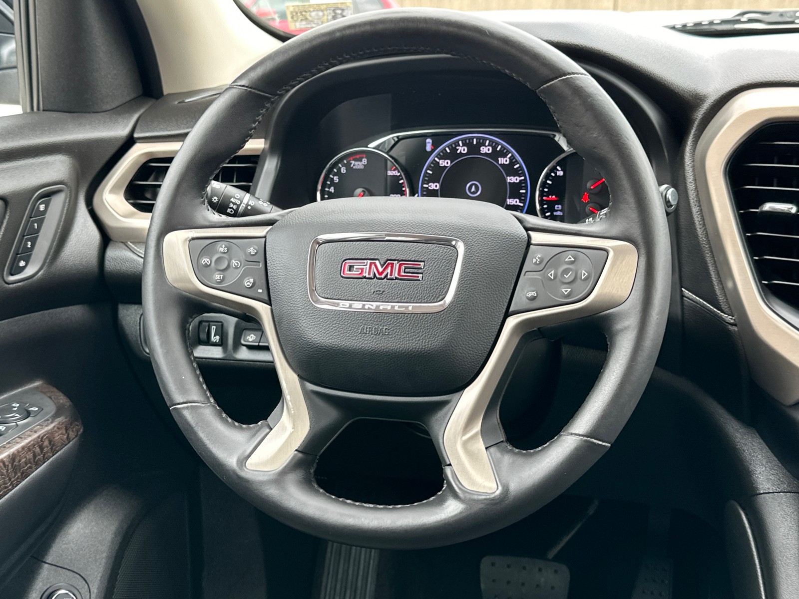 2021 GMC Acadia Denali 33