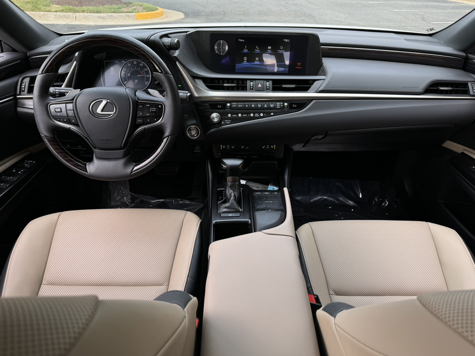 2021 Lexus ES 350 24