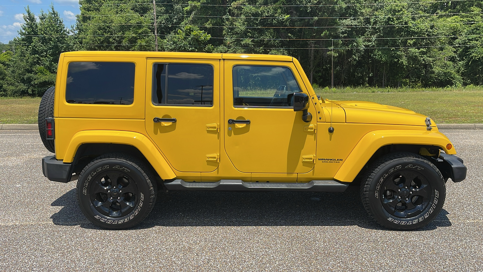 2015 Jeep Wrangler Unlimited Sahara 8