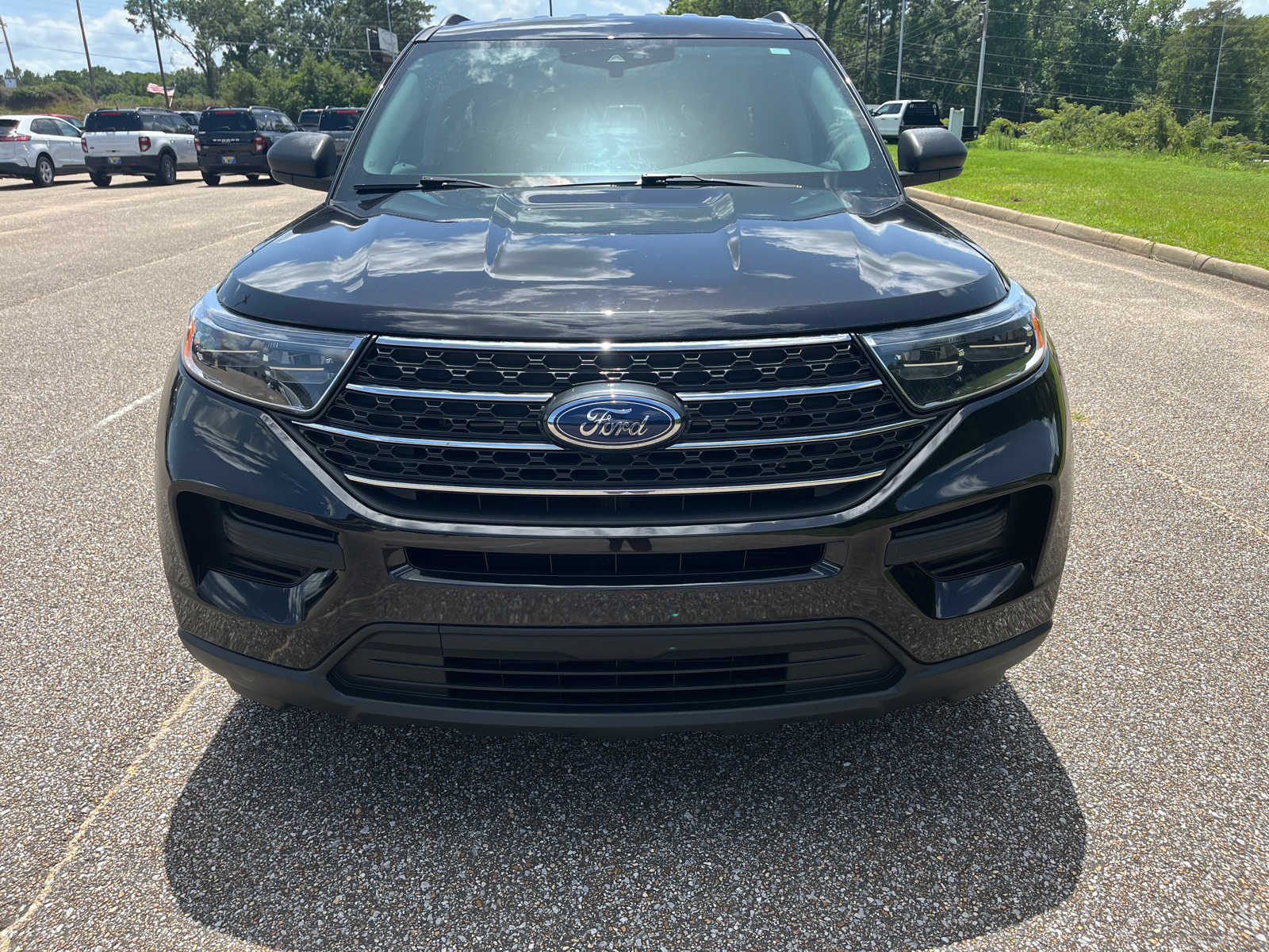 2022 Ford Explorer XLT 2