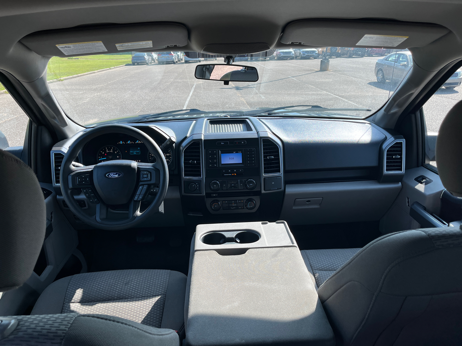 2018 Ford F-150 XLT 24