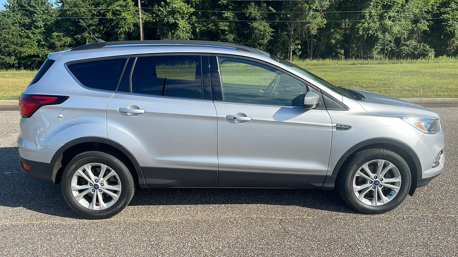 2019 Ford Escape SE 8