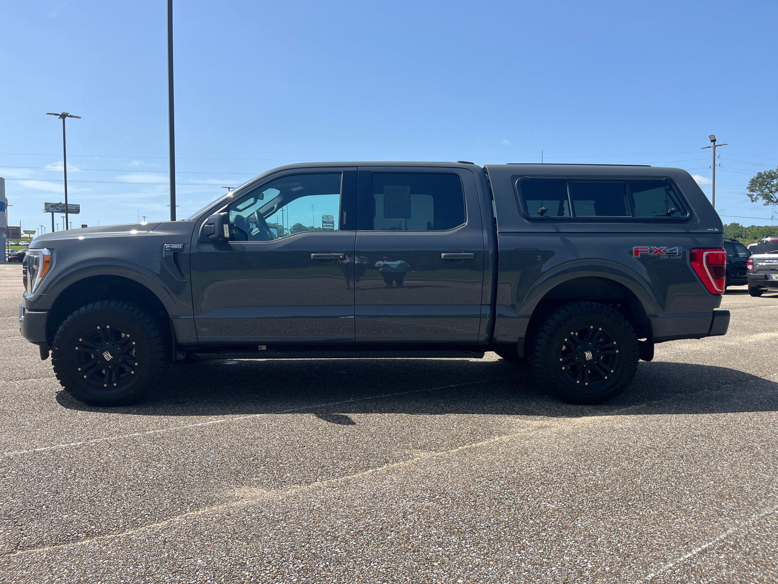 2021 Ford F-150 XLT 4