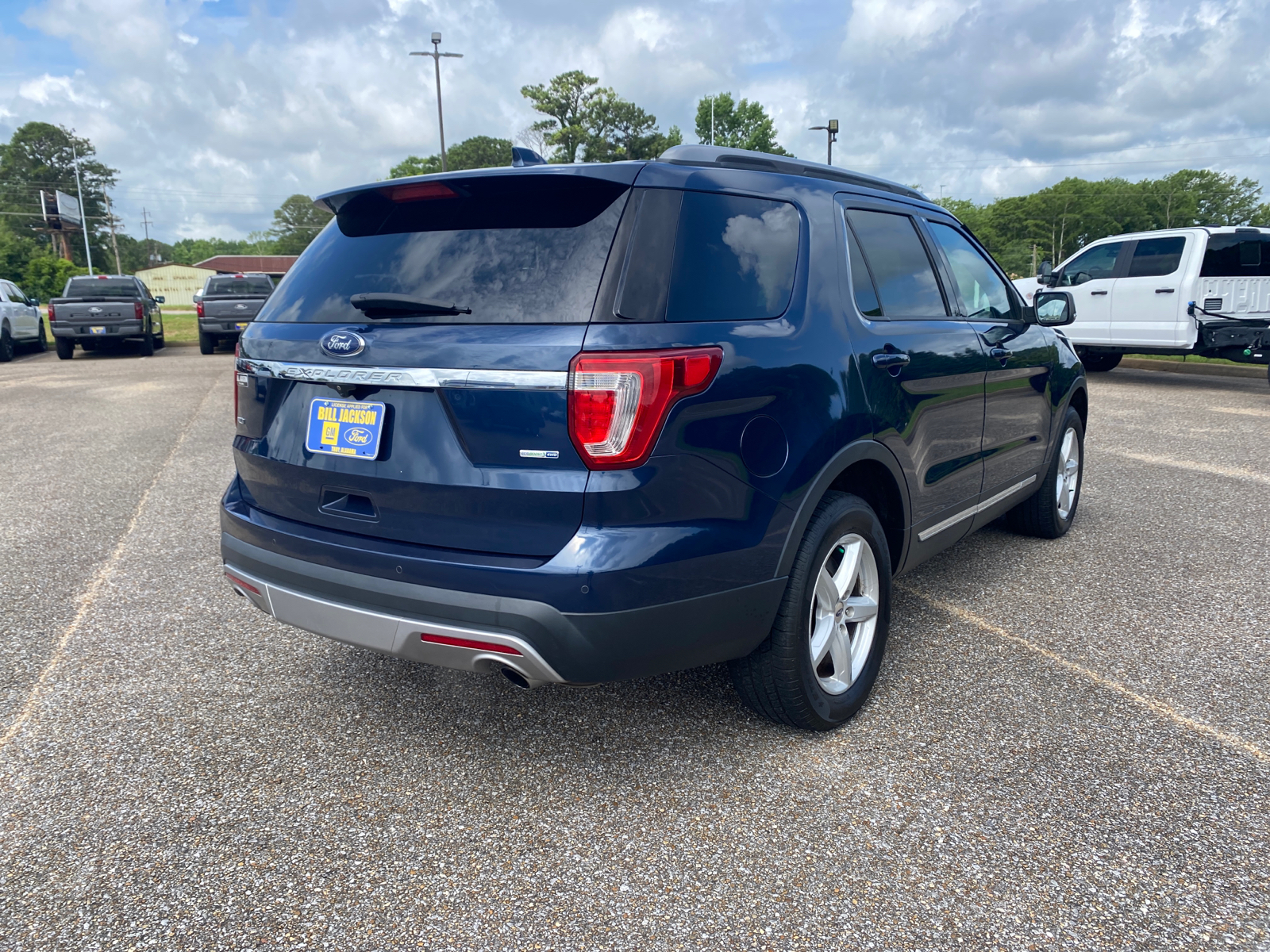 2017 Ford Explorer XLT 7