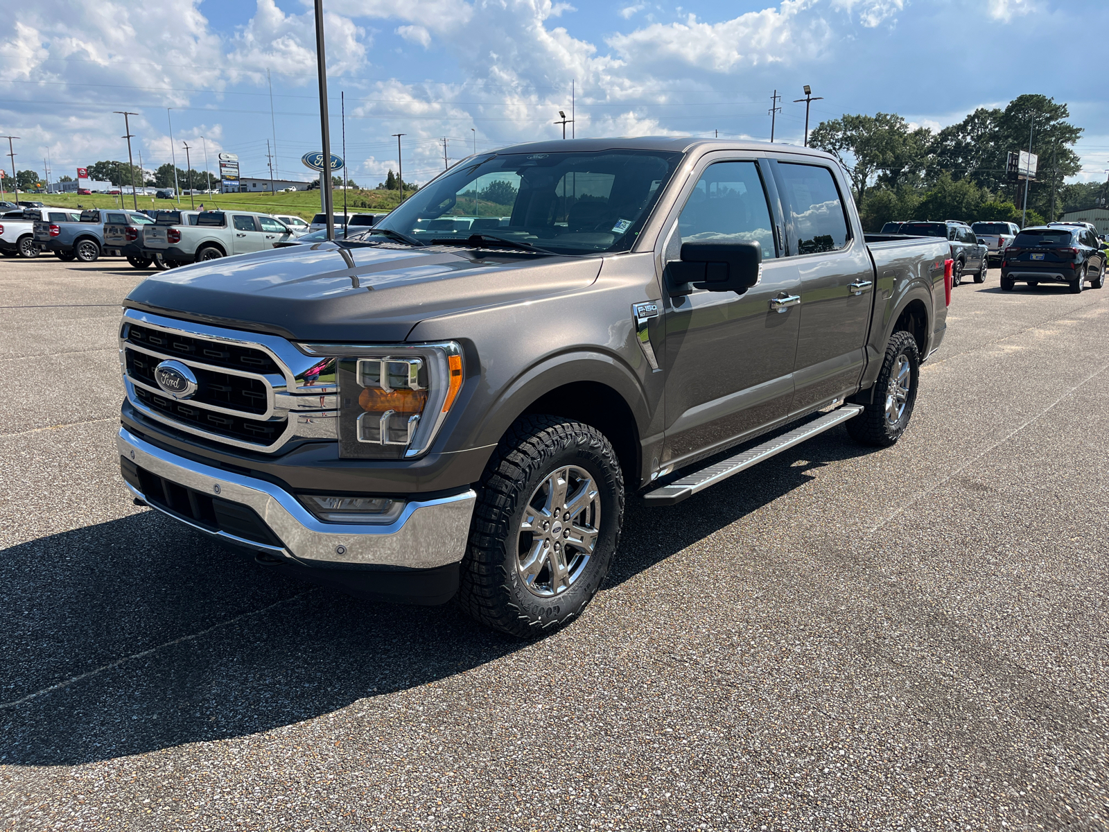 2022 Ford F-150 XLT 4