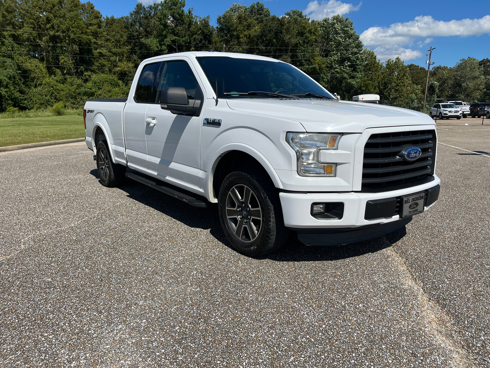 2015 Ford F-150 XLT 2