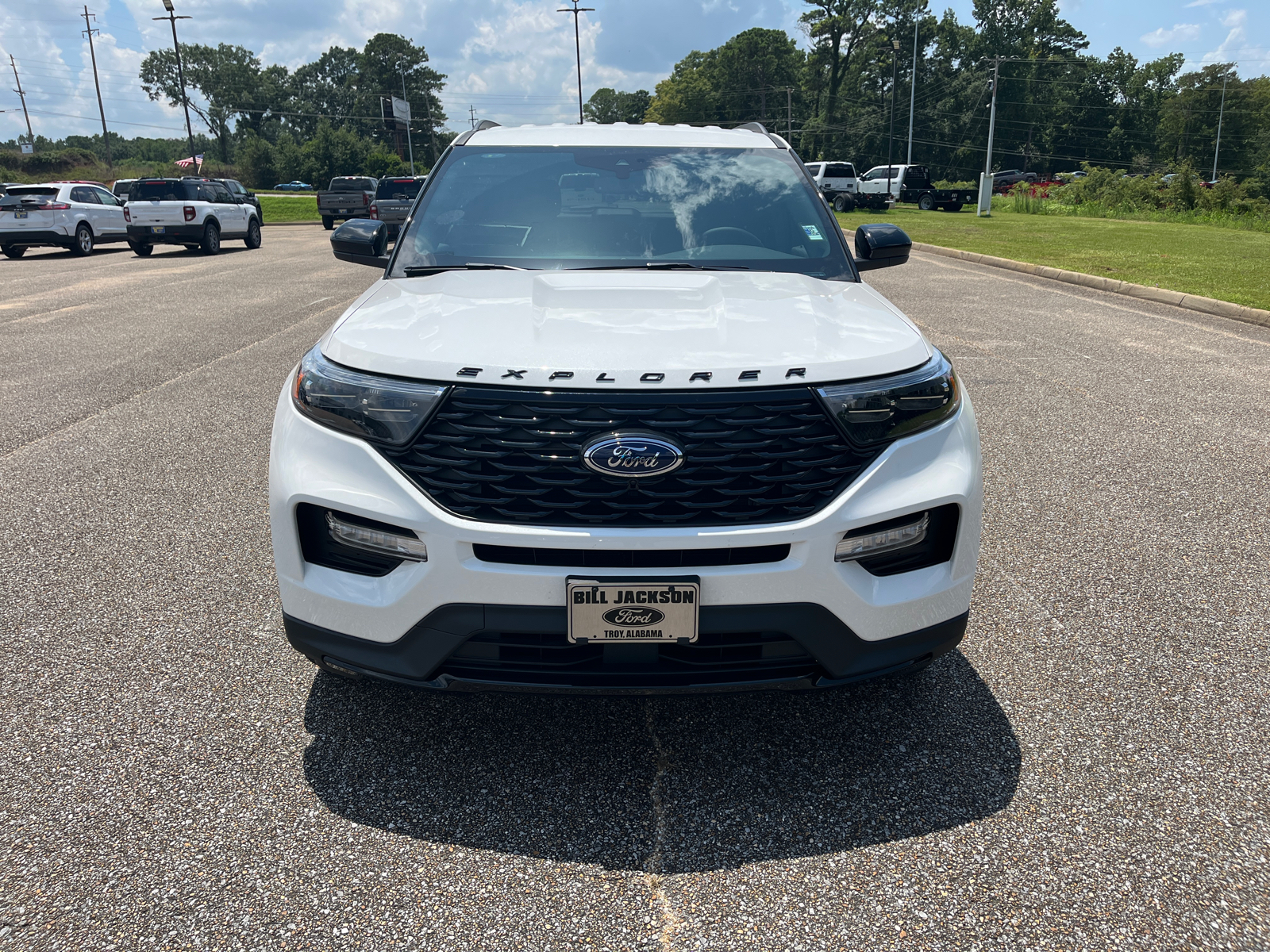 2024 Ford Explorer ST-Line 3