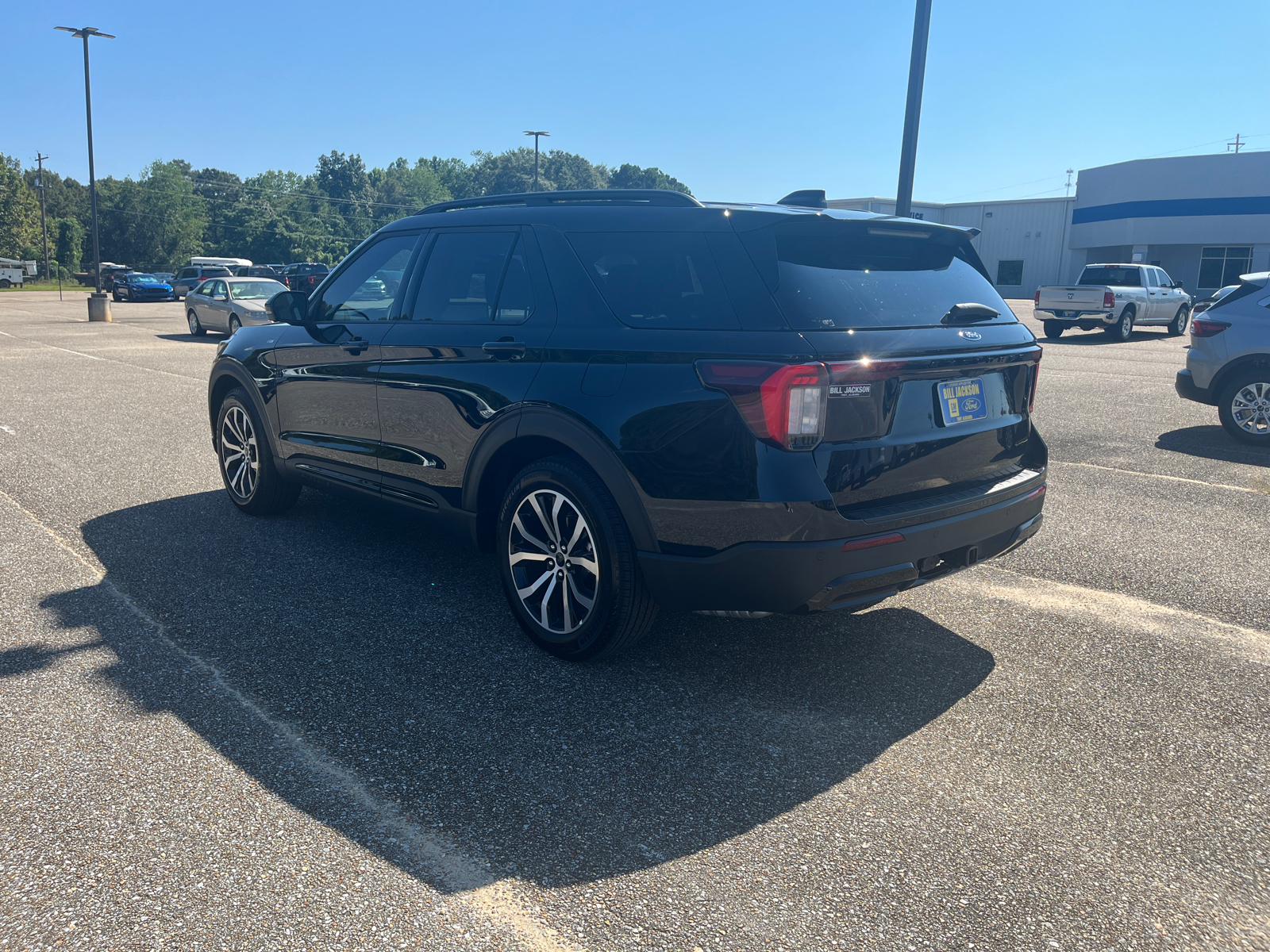 2025 Ford Explorer ST-Line 6