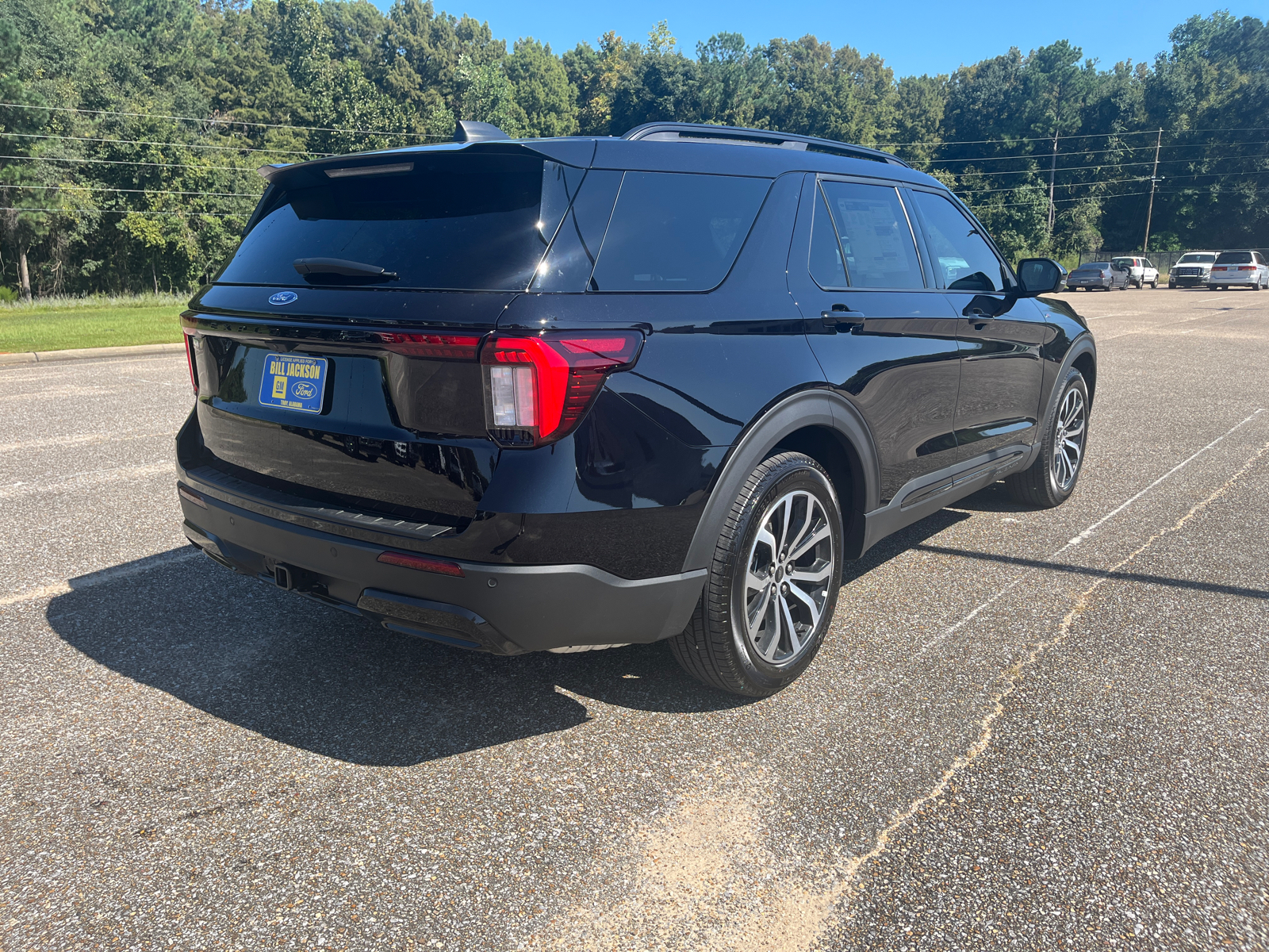 2025 Ford Explorer ST-Line 9