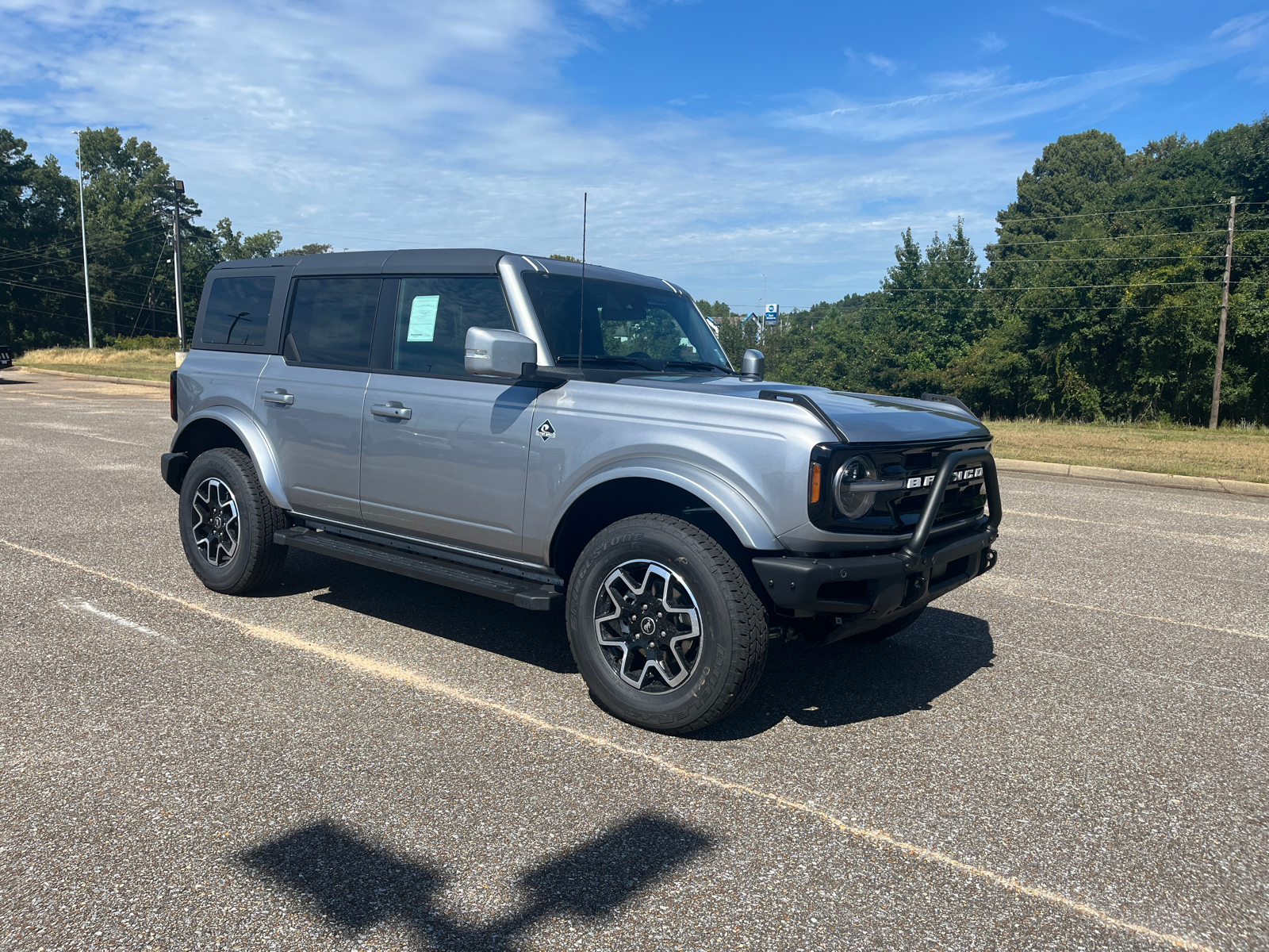 2024 Ford Bronco Outer Banks 2