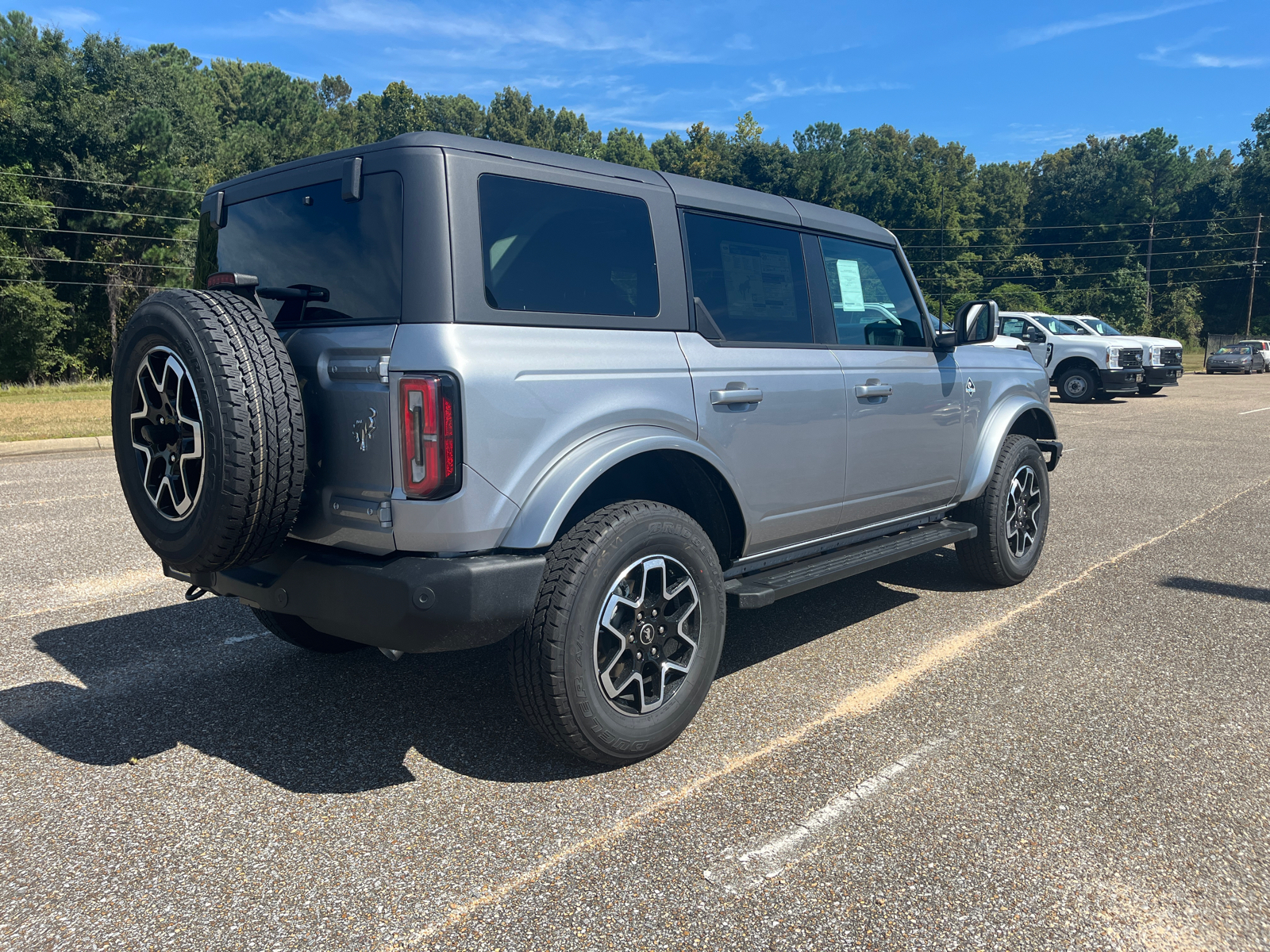 2024 Ford Bronco Outer Banks 9