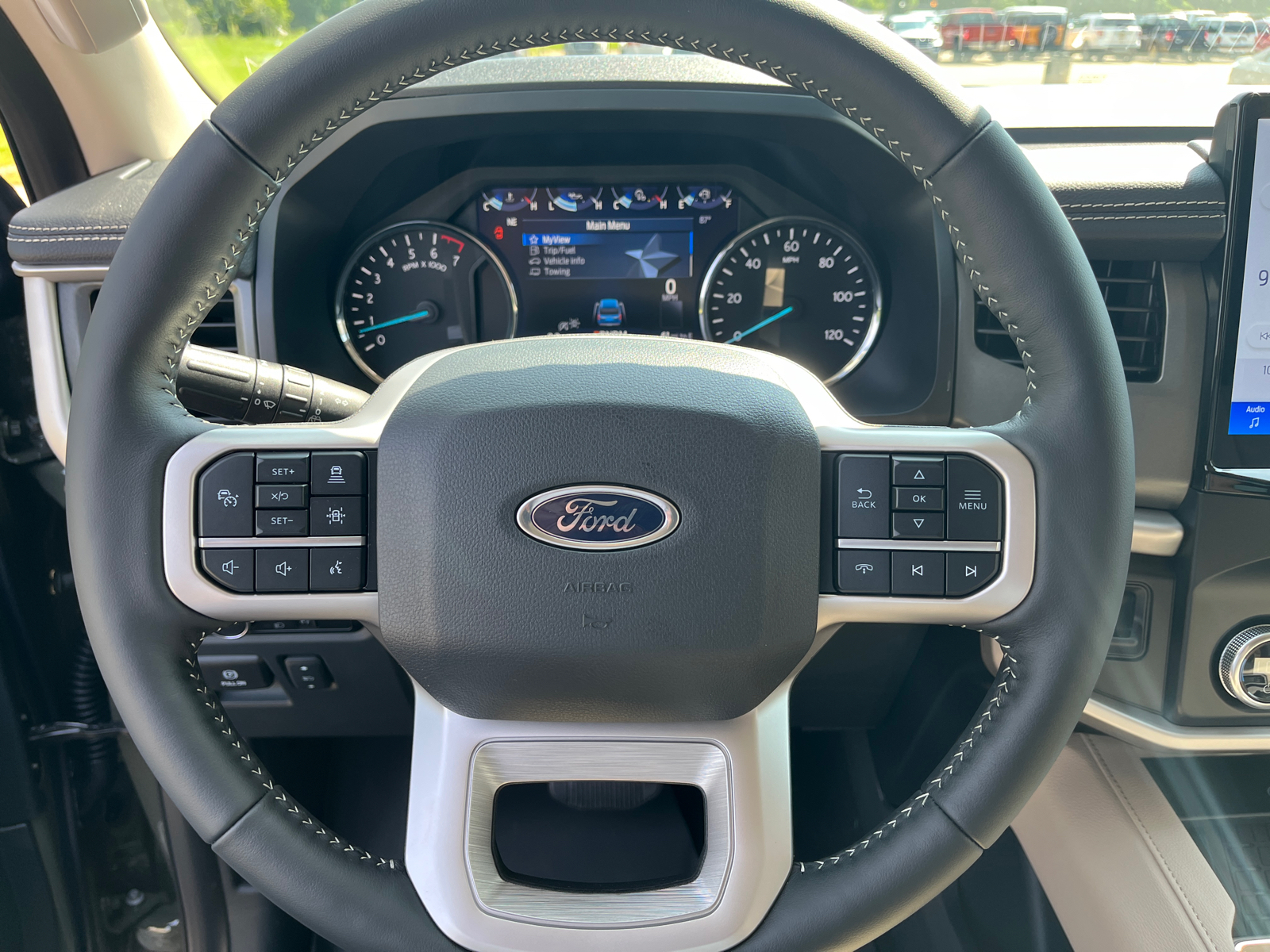 2024 Ford Expedition XLT 16