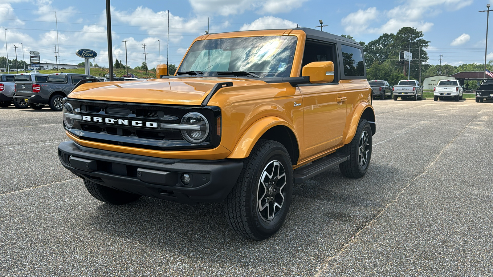 2022 Ford Bronco Outer Banks 3