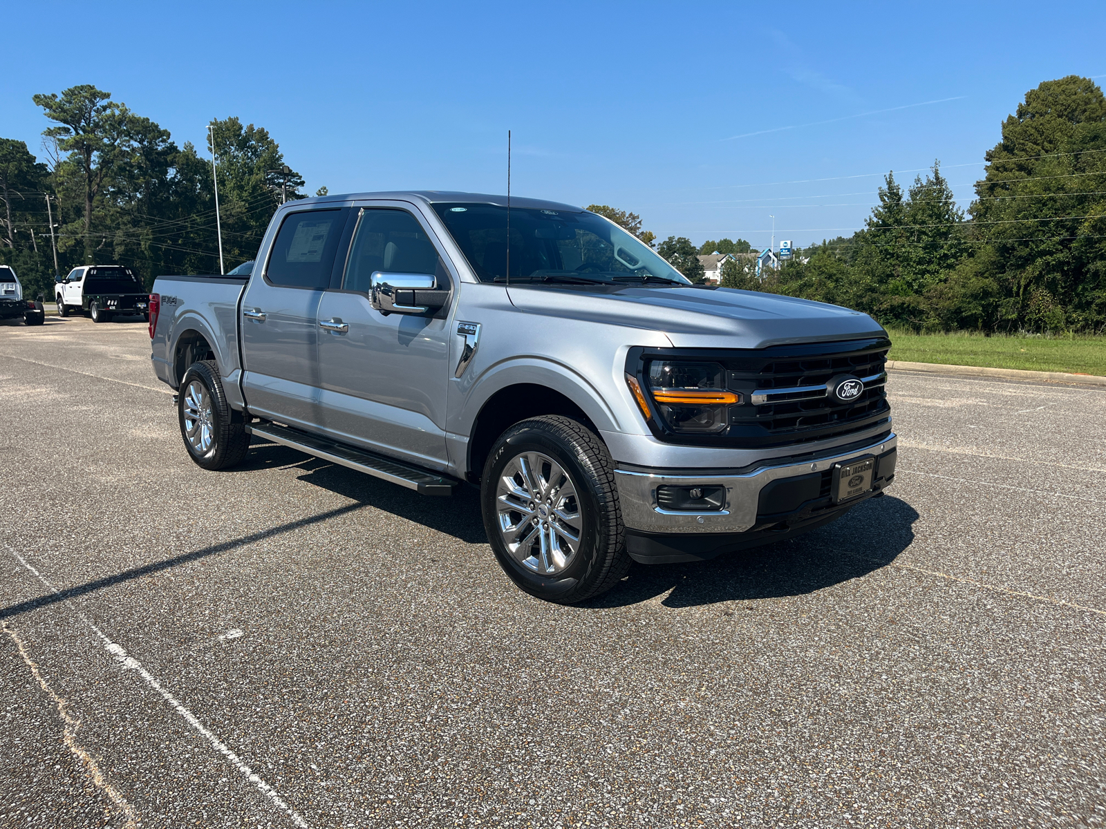 2024 Ford F-150 XLT 2