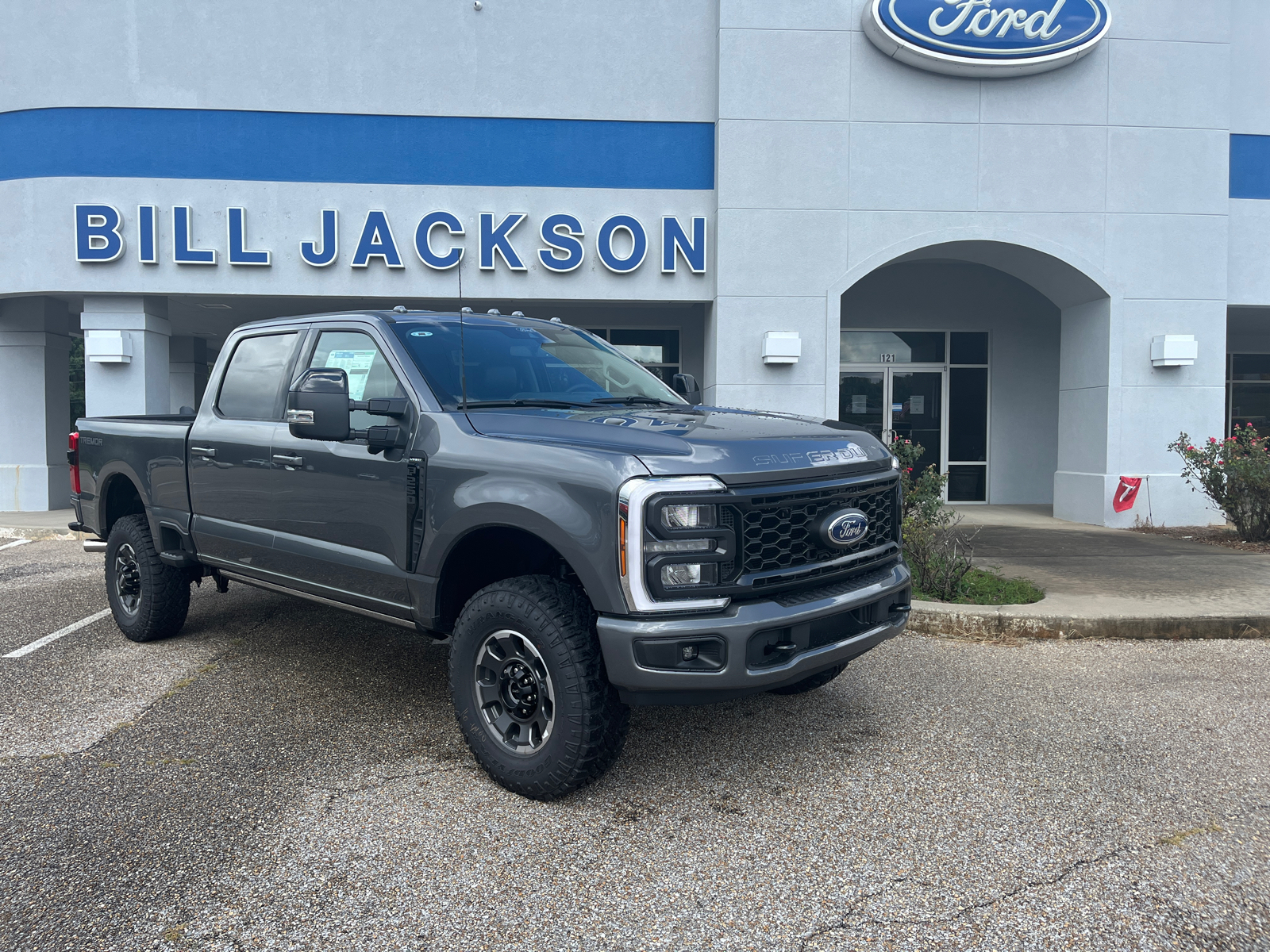 2024 Ford F-250SD Lariat 1