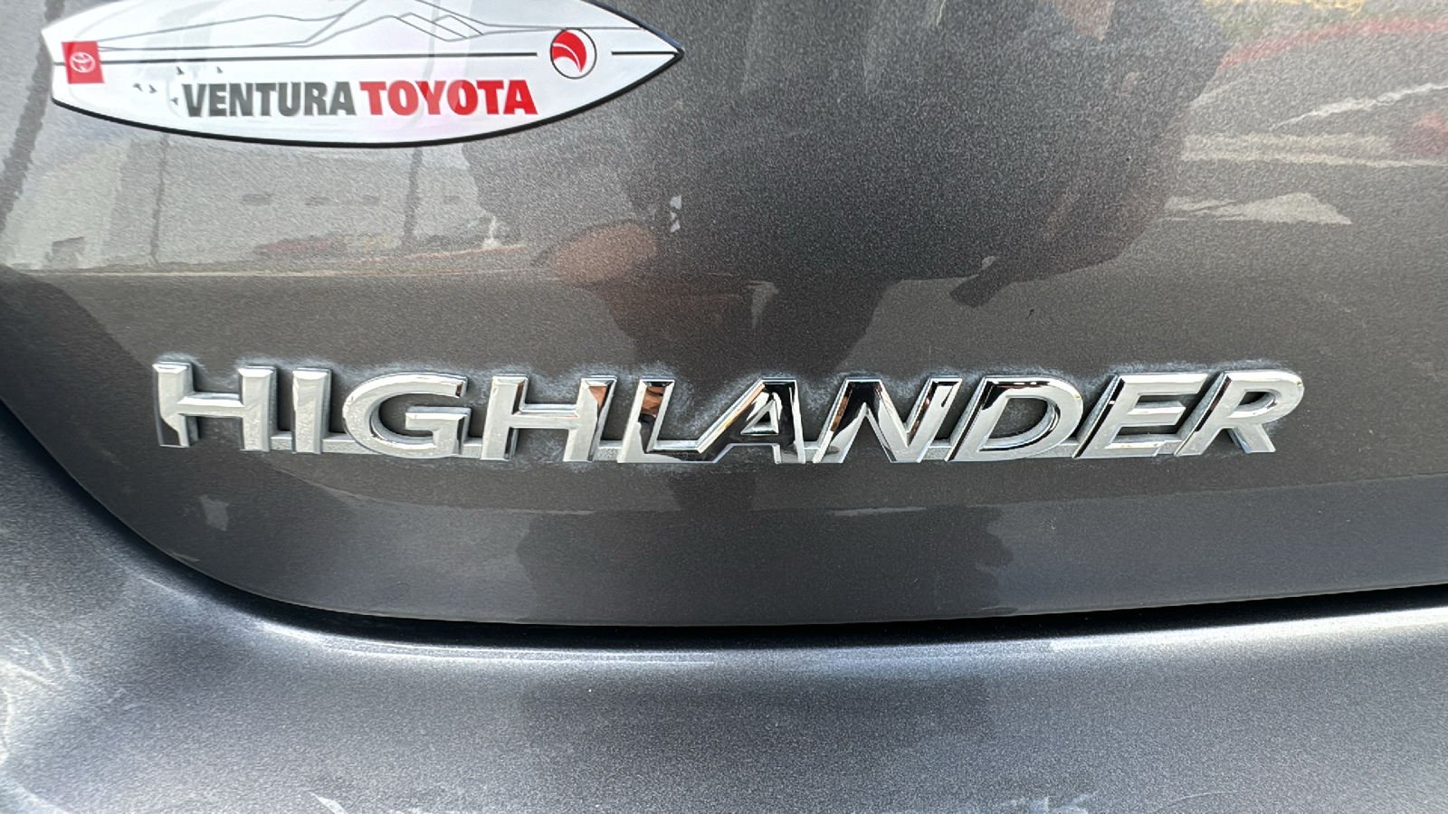 2017 Toyota Highlander LE 25