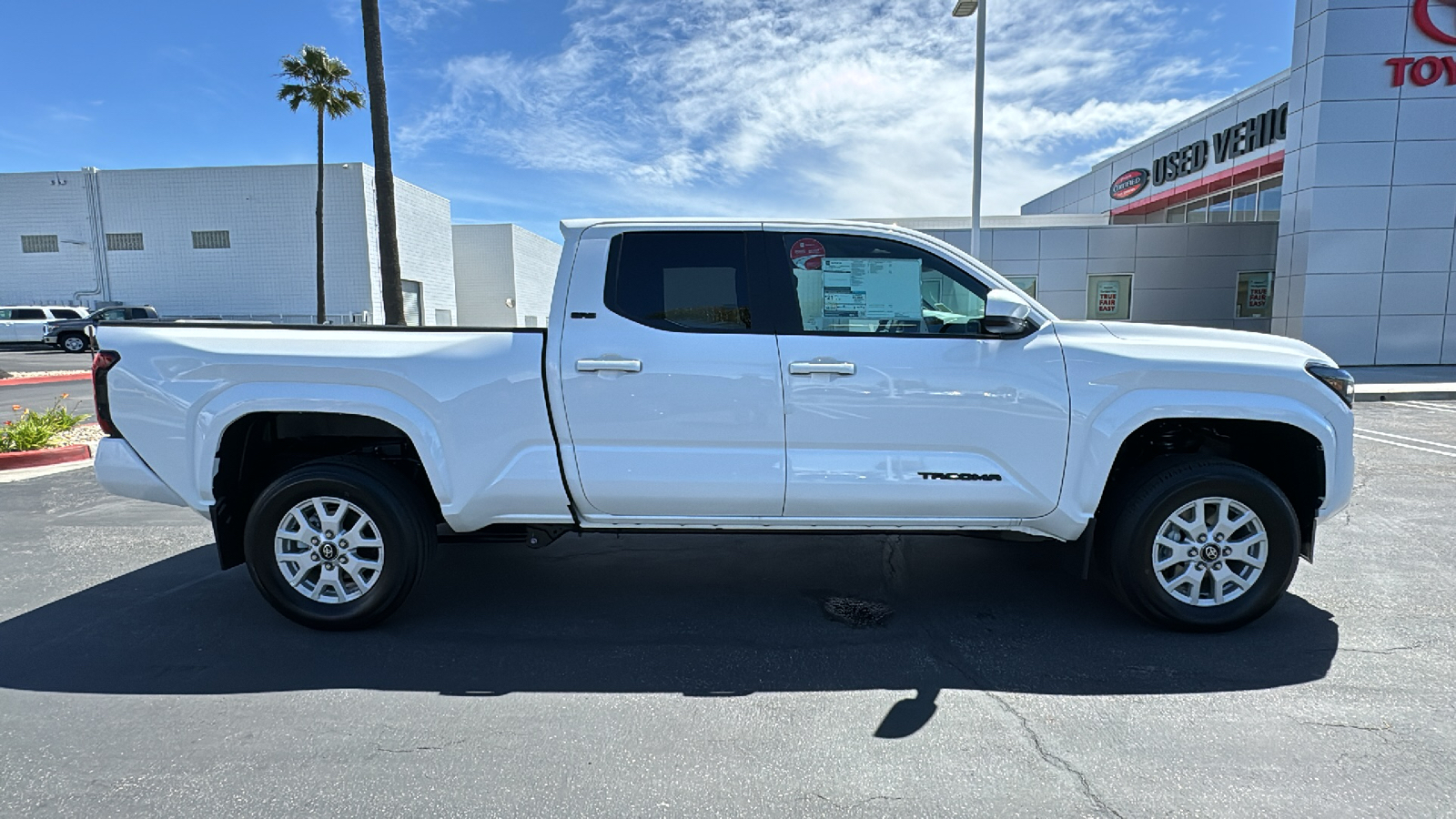 2024 Toyota Tacoma SR5 Double Cab 6 Bed AT 2