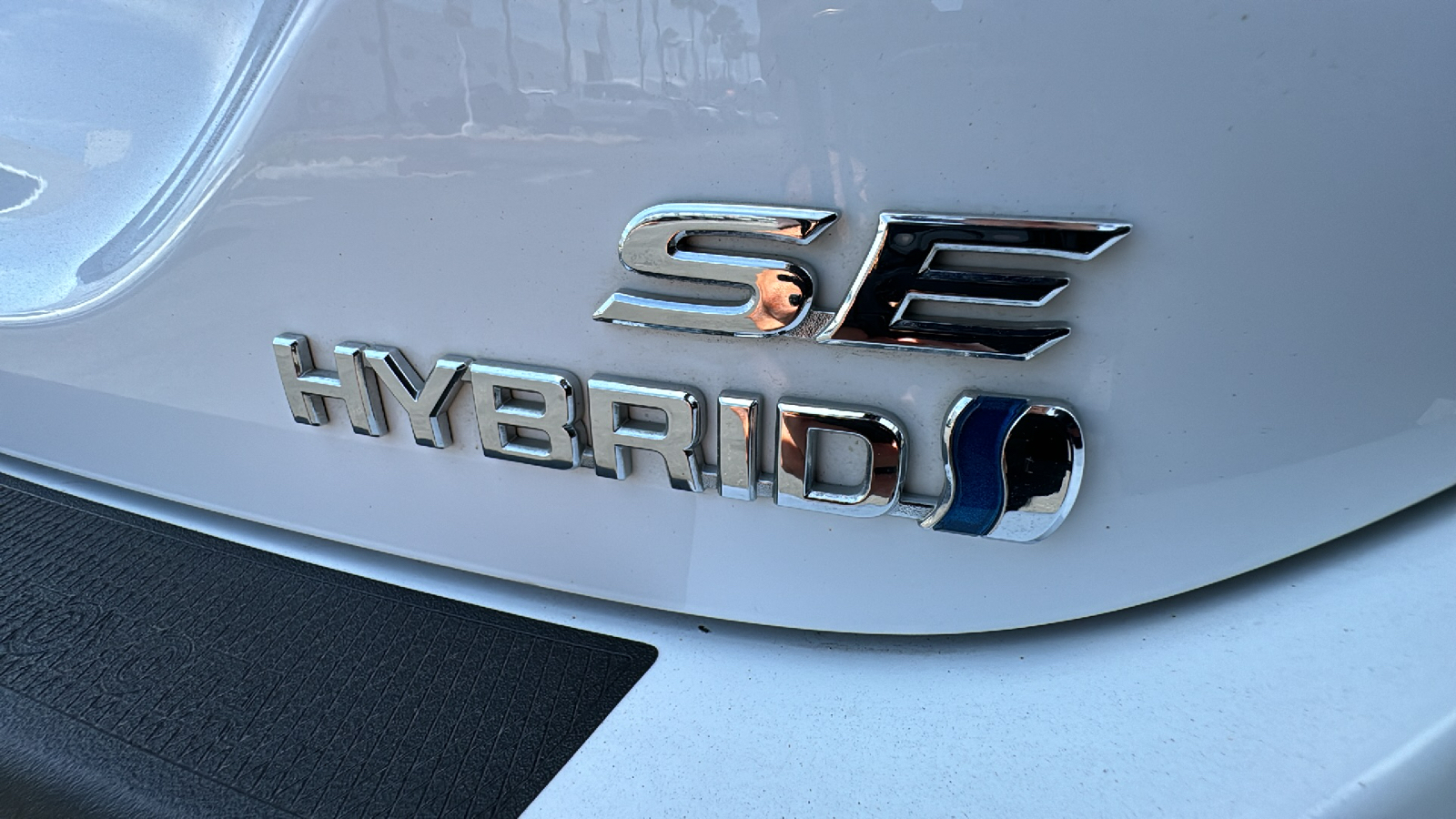 2021 Toyota Camry Hybrid SE 28