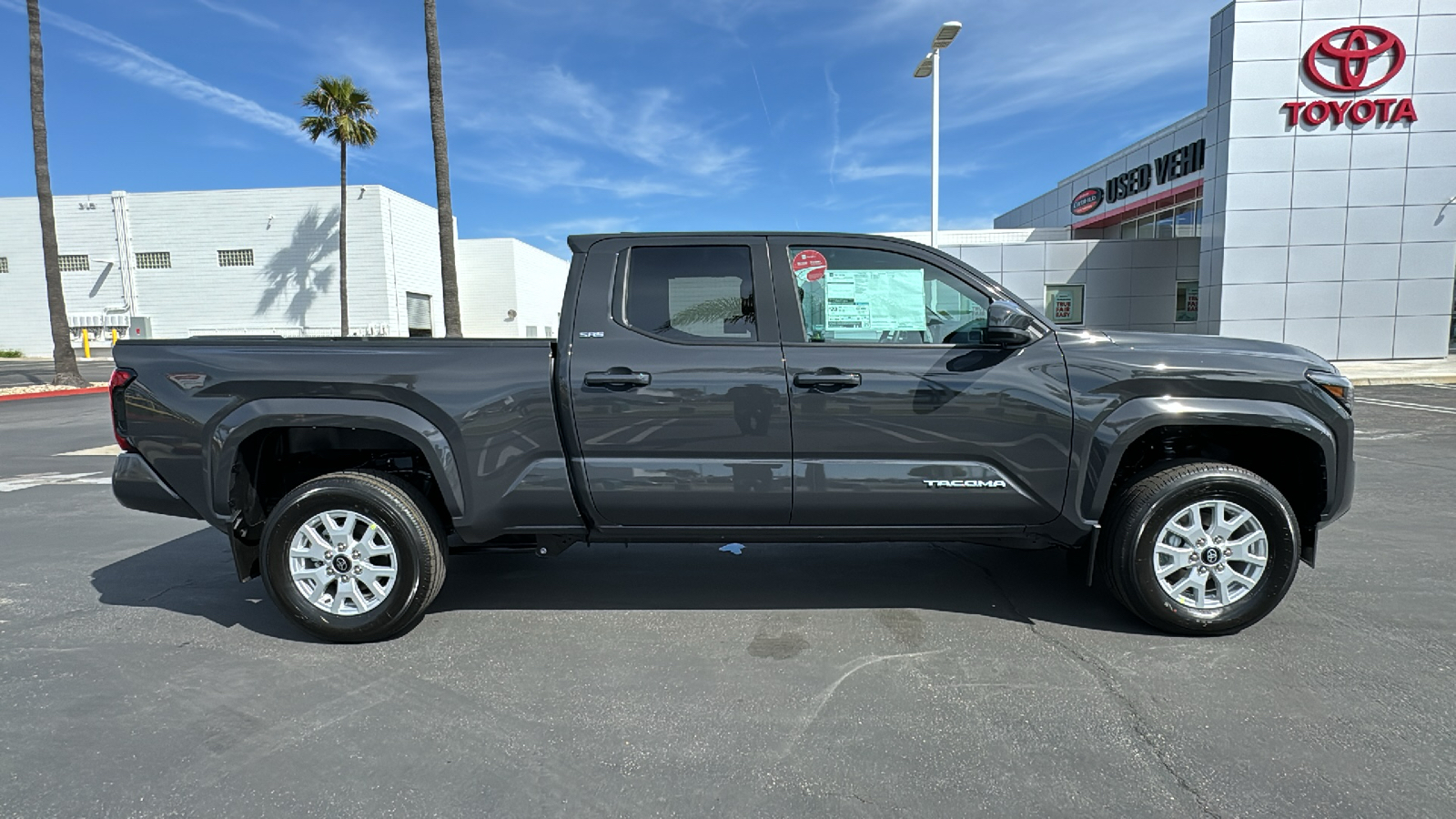 2024 Toyota Tacoma SR5 Double Cab 6 Bed AT 2