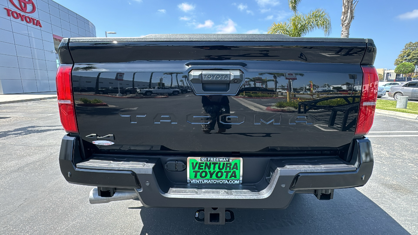 2024 Toyota Tacoma SR5 Double Cab 6 Bed AT 4
