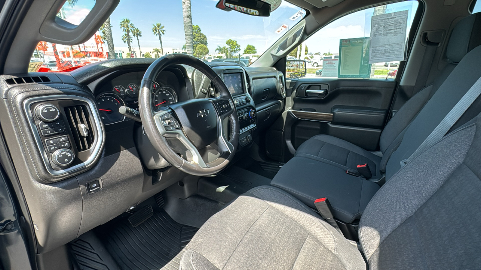 2020 Chevrolet Silverado 1500 RST 4WD Crew Cab 147 13