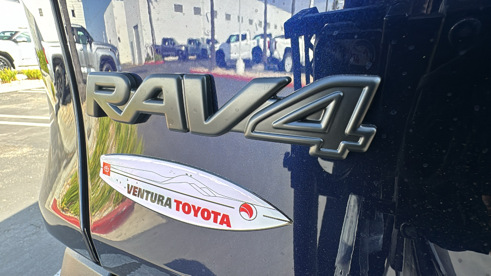 2024 Toyota RAV4 XLE 27