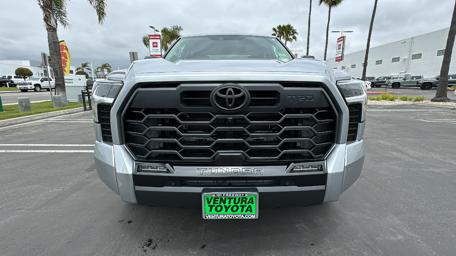 2024 Toyota Tundra Limited CrewMax 5.5 Bed 8