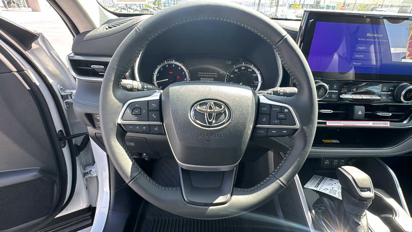 2024 Toyota Highlander XLE 16