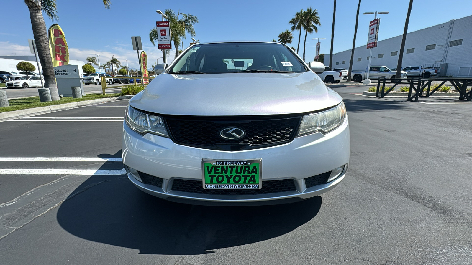 2011 Kia Forte 5-Door SX 8