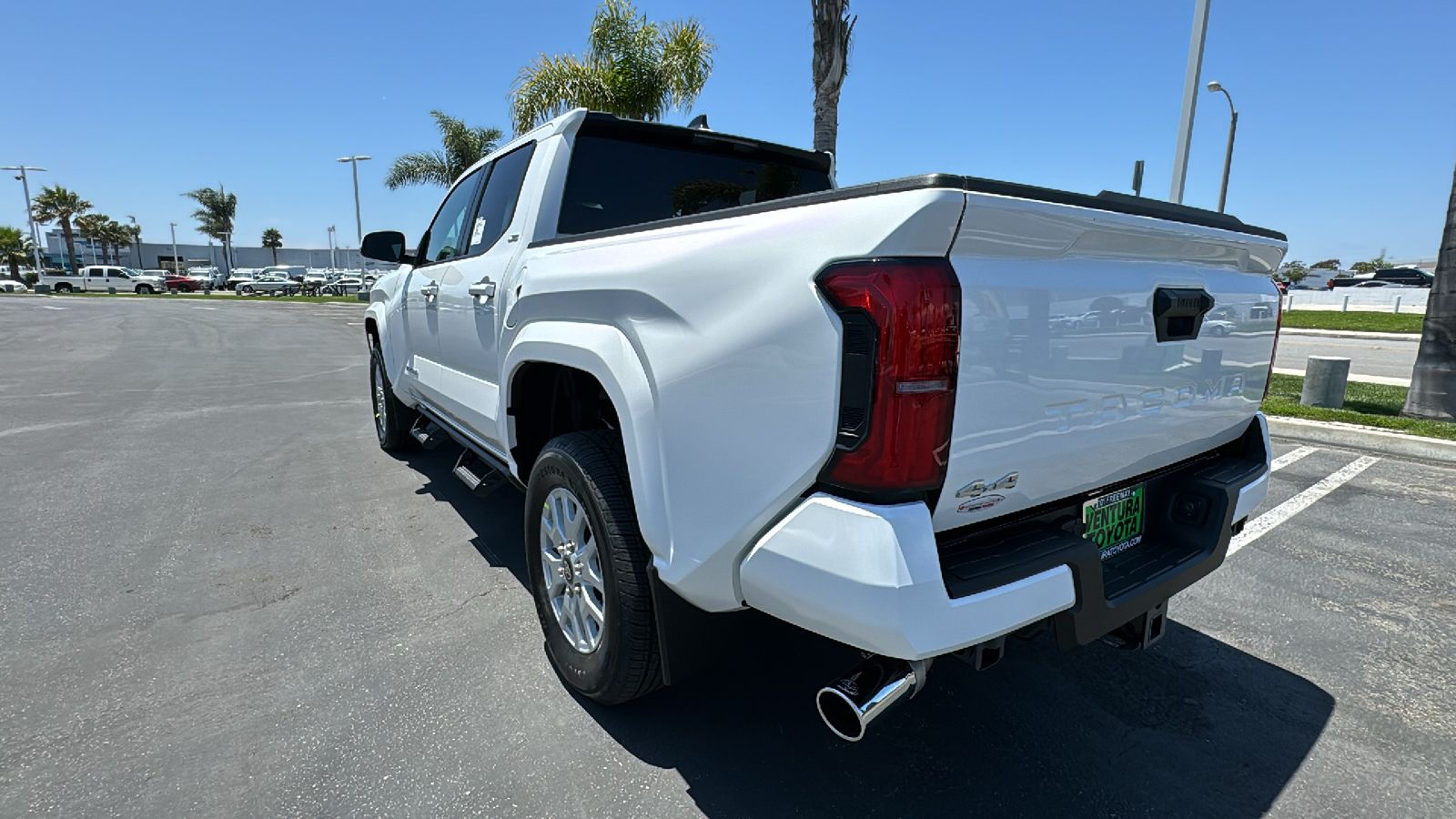 2024 Toyota Tacoma SR5 Double Cab 5 Bed AT 5