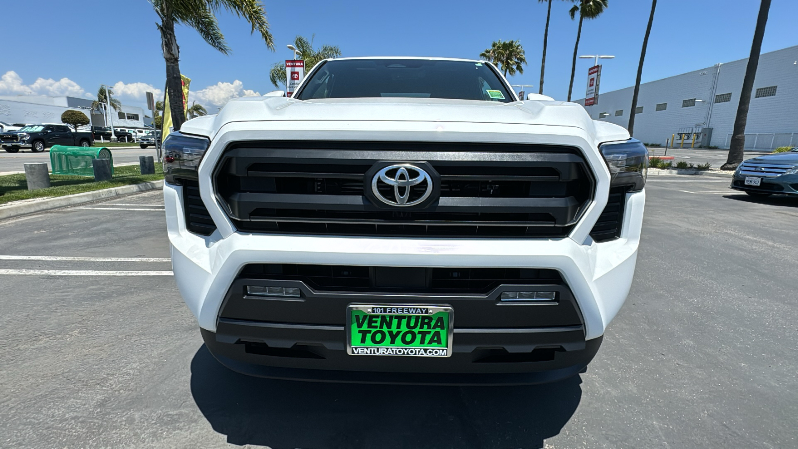 2024 Toyota Tacoma SR5 Double Cab 5 Bed AT 8