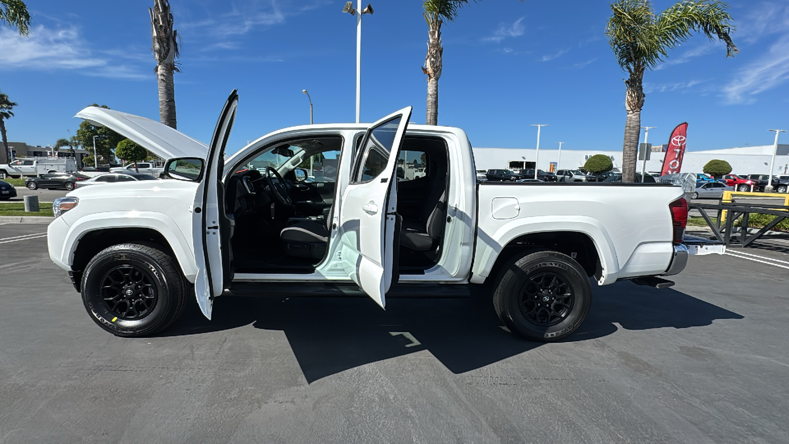 2022 Toyota Tacoma SR5 Double Cab 5 Bed V6 AT 11