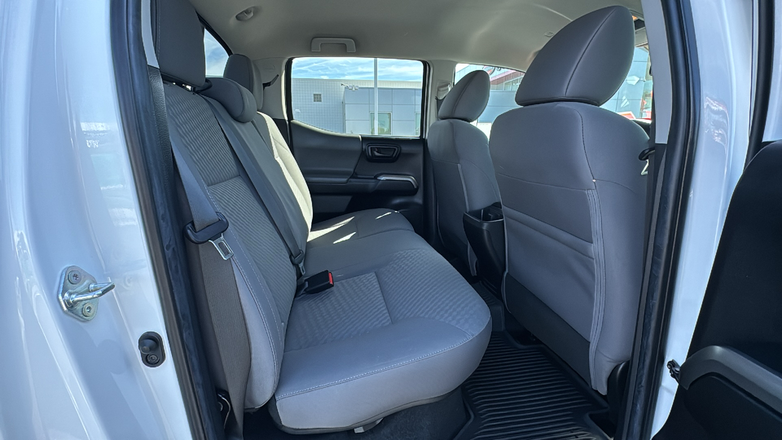 2022 Toyota Tacoma SR5 Double Cab 5 Bed V6 AT 19