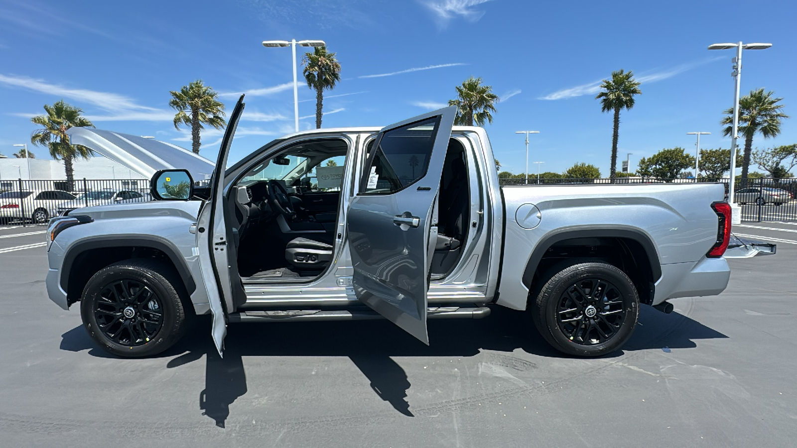 2024 Toyota Tundra Limited CrewMax 5.5 Bed 11