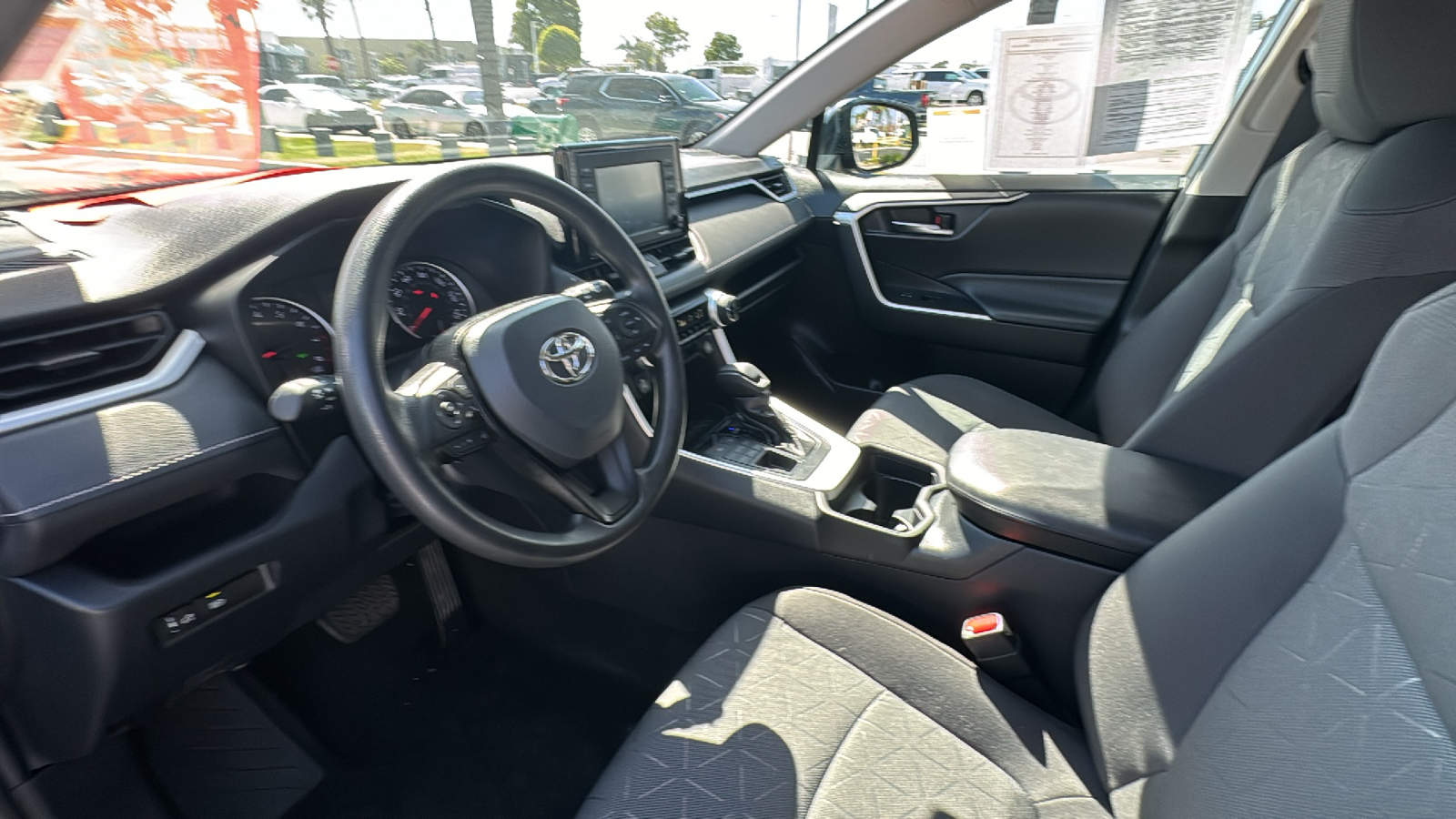 2021 Toyota RAV4 XLE 13