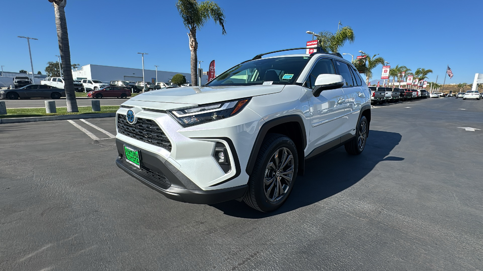 2024 Toyota RAV4 Hybrid XLE Premium 7