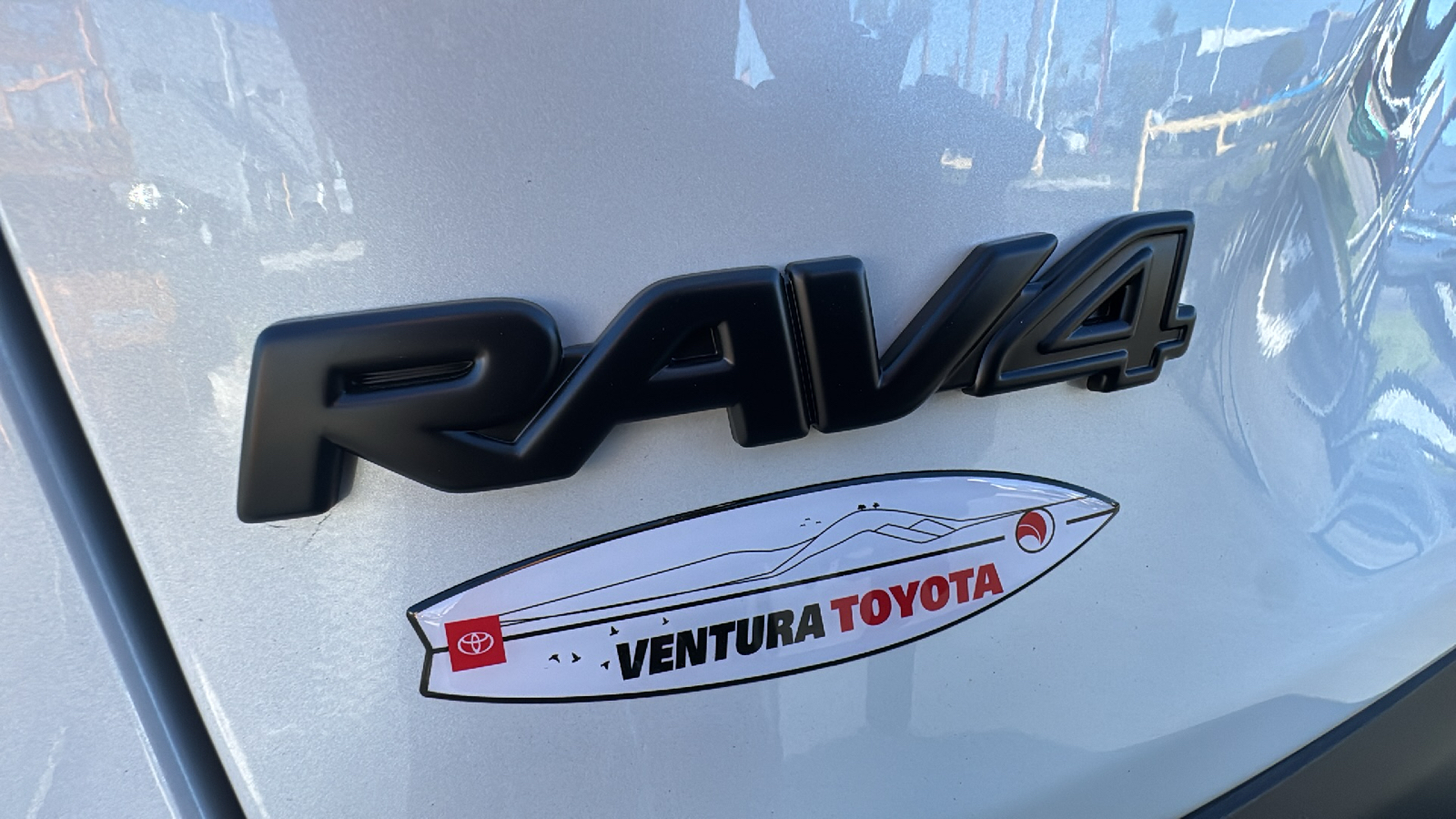 2024 Toyota RAV4 Hybrid XLE Premium 27