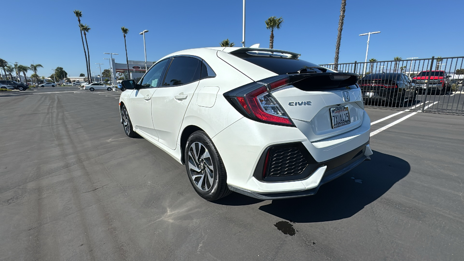 2017 Honda Civic Hatchback LX 5