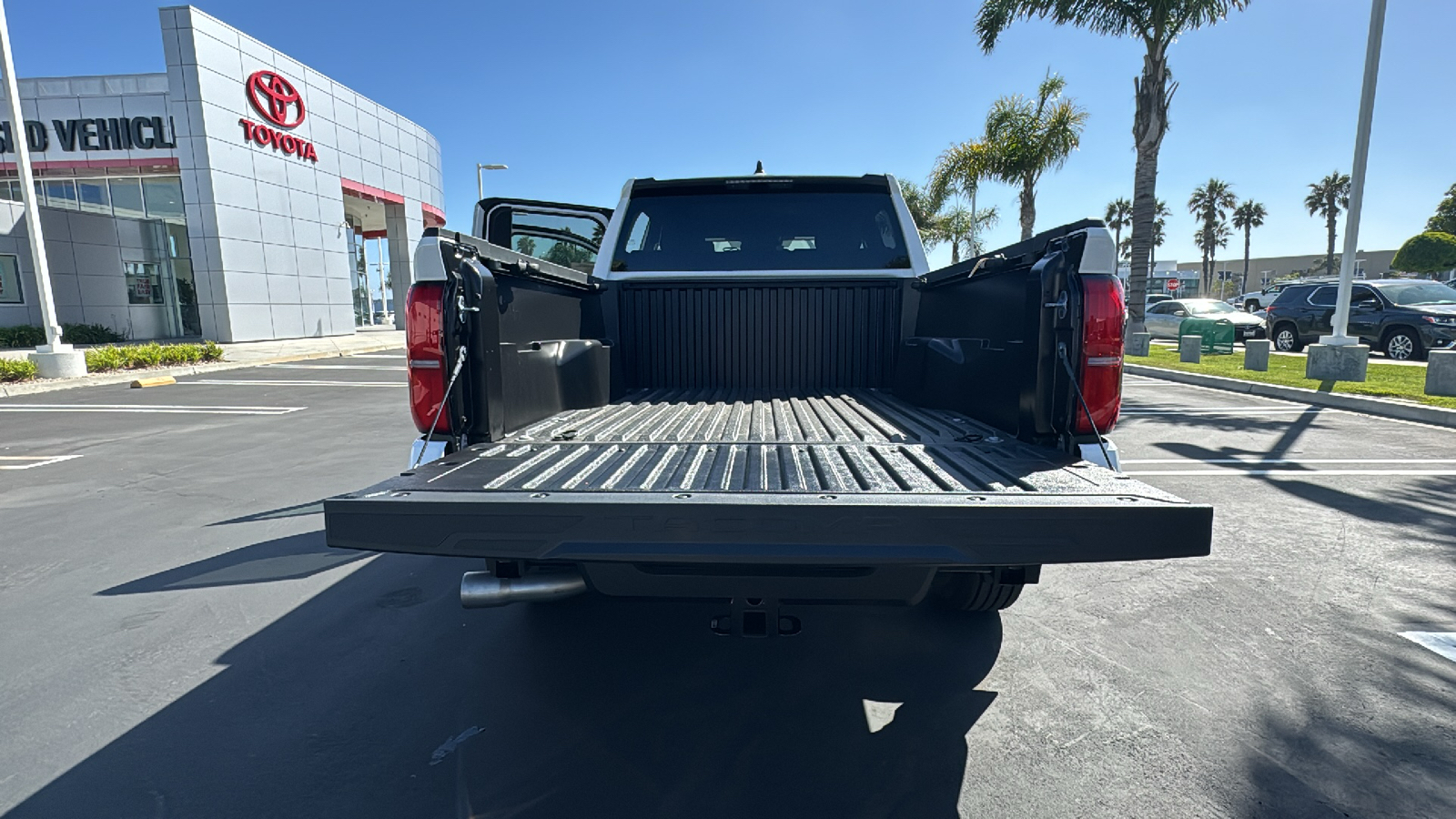 2024 Toyota Tacoma SR5 Double Cab 5 Bed AT 10