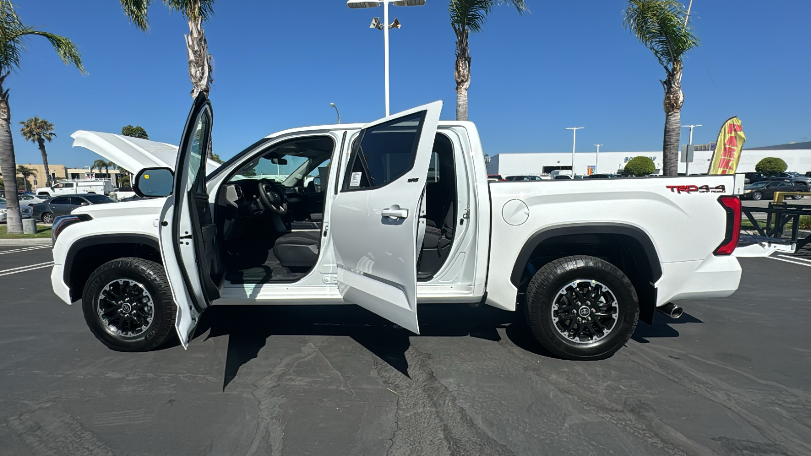 2024 Toyota Tundra SR5 CrewMax 5.5 Bed 11