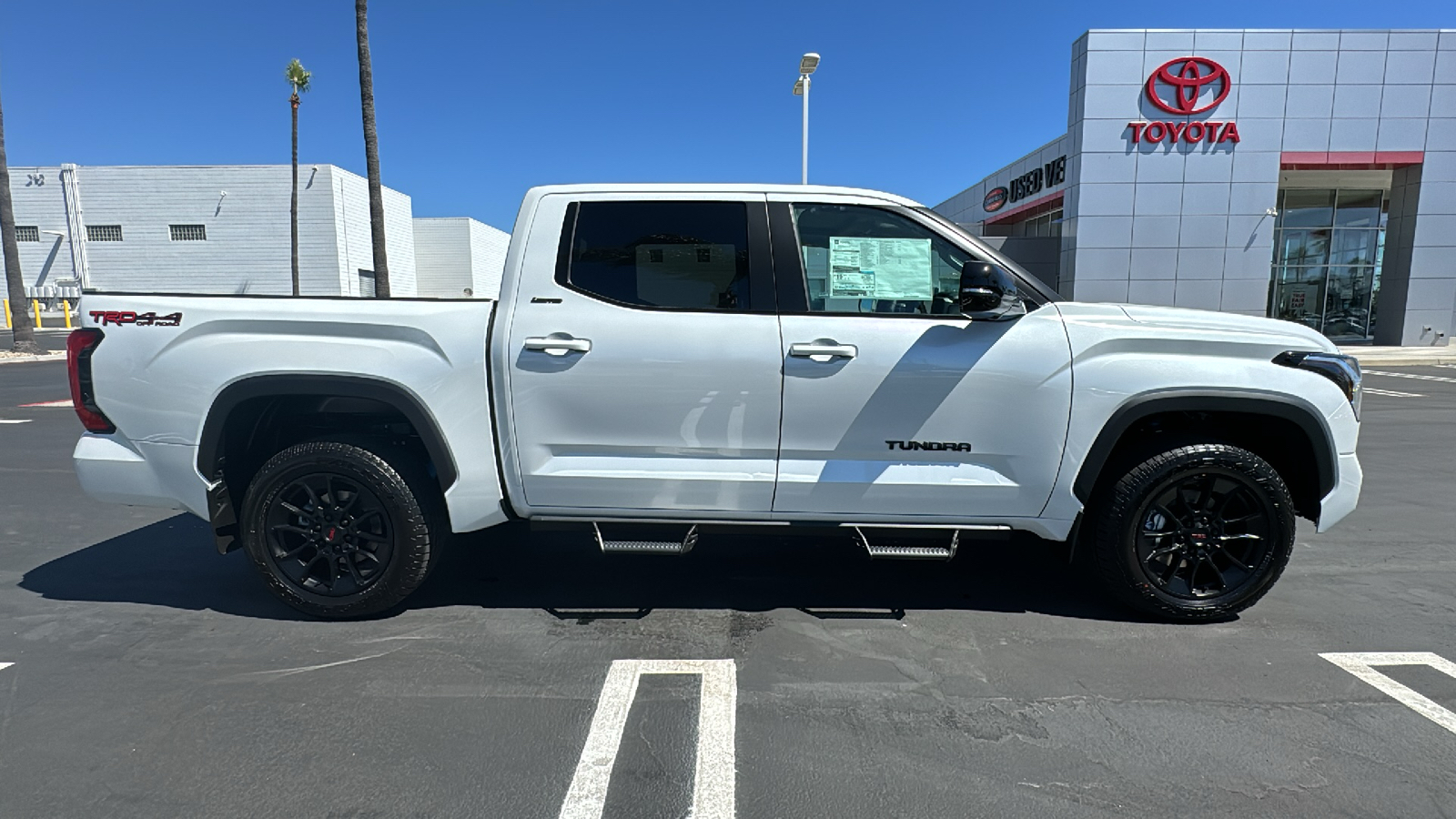 2024 Toyota Tundra Limited CrewMax 5.5 Bed 2