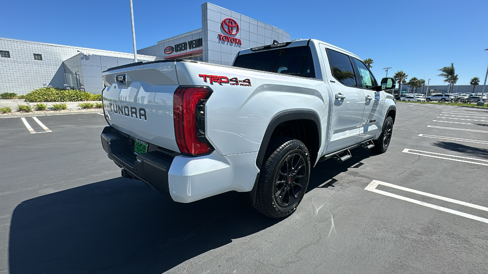 2024 Toyota Tundra Limited CrewMax 5.5 Bed 3