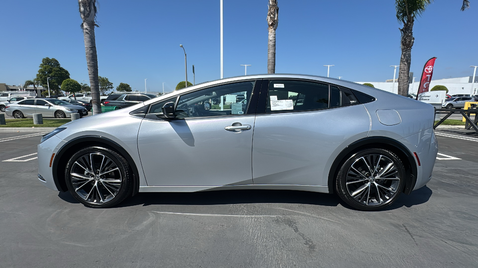 2024 Toyota Prius Limited 6