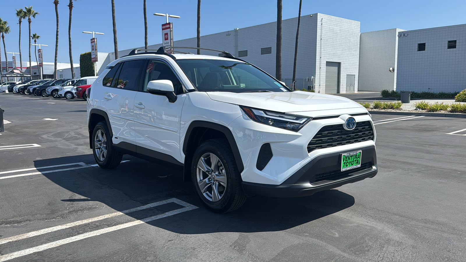 2024 Toyota RAV4 Hybrid LE 1